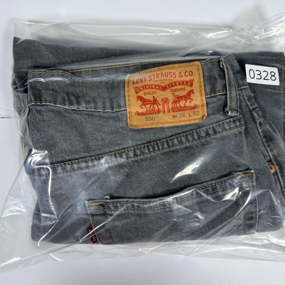 Levi's 550 Jeans Mens 36x32 Dark Gray Denim Cotton Stretch Straight Relaxed Fit